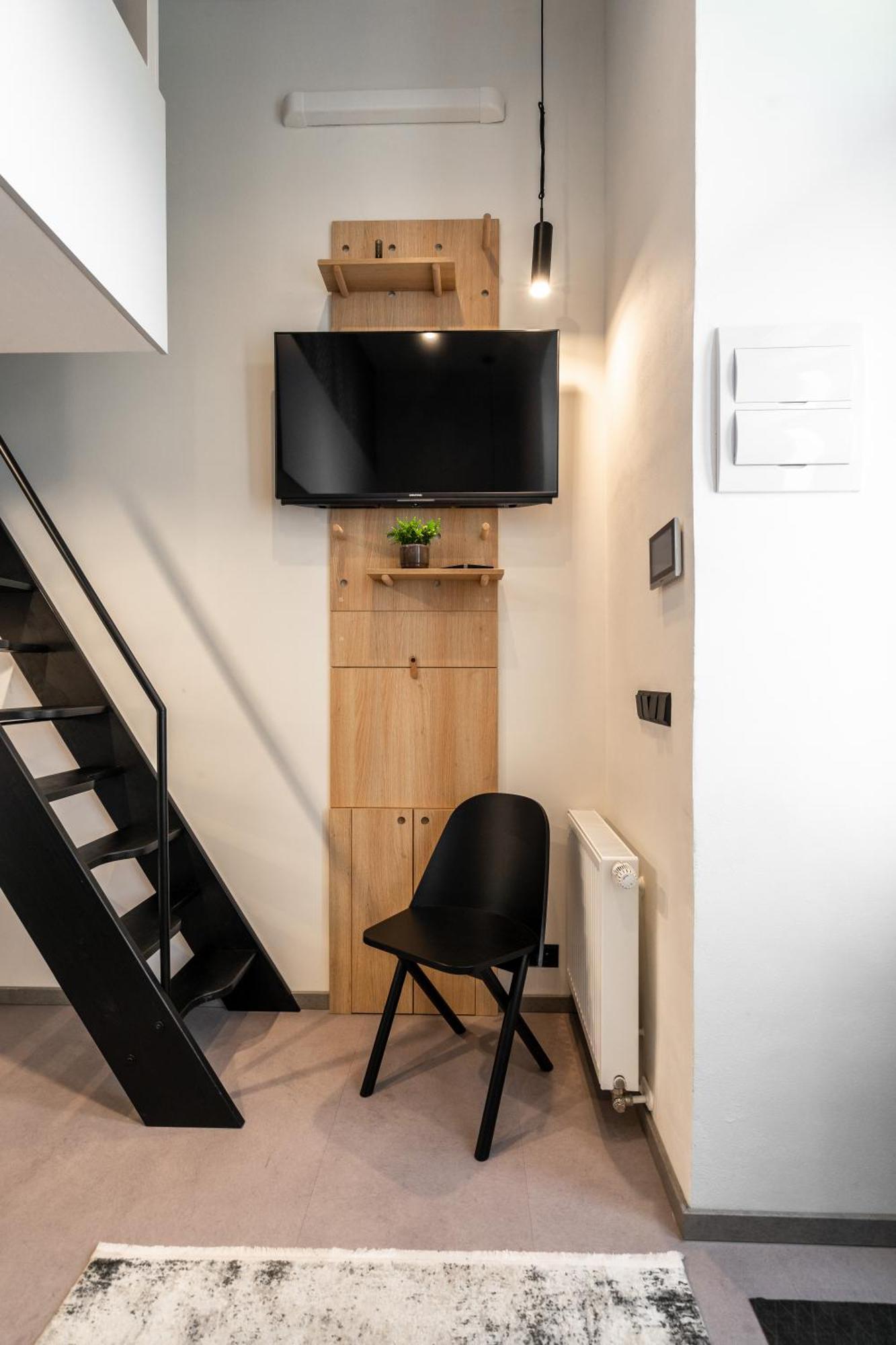 プラハ Honest Karlinアパートホテル 部屋 写真